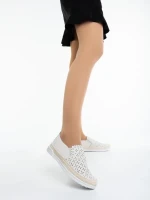 Emena bézs női félcipő ökológiai bőrből