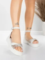 Női alacsony sarkú szandál 5H81 Fehér | Mei » MeiMall.hu
