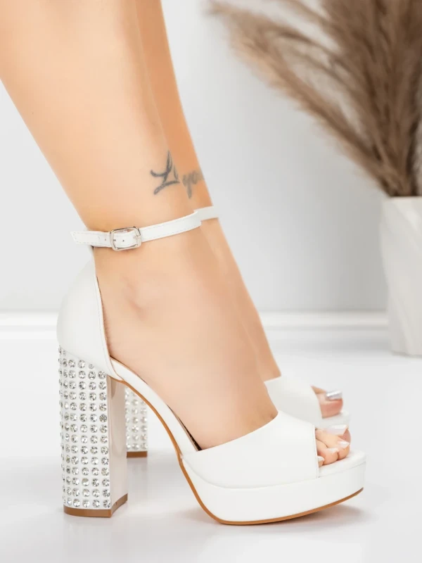 Vastag sarkú szandál és platform 5KV71 Fehér | Mei » MeiMall.hu