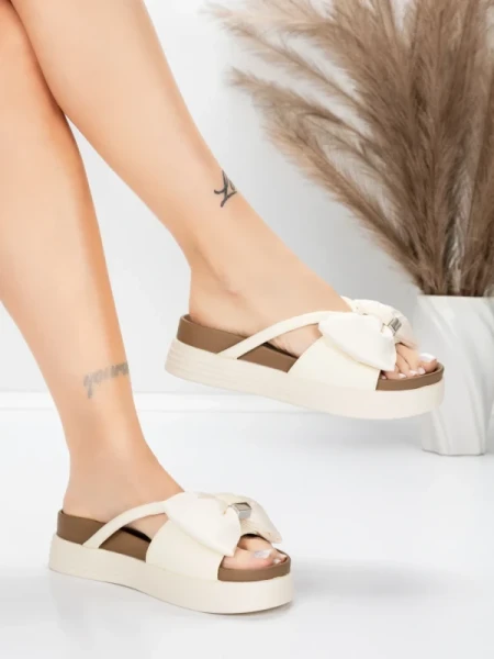 Valódi bőrből készült női papucs TP637-1 Krém | Formaz... » MeiMall.hu