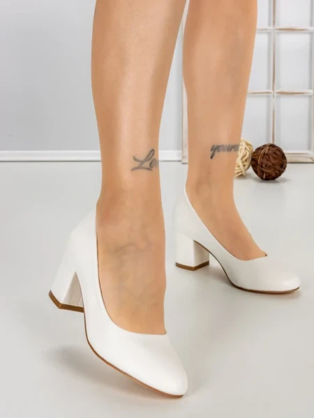 Pantofi cu Toc Gros XKK251A WHITE | MEI