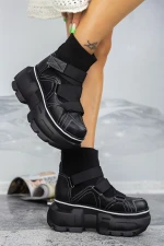 Női sportcipő platformmal 2W239 Fekete (C24) Mei